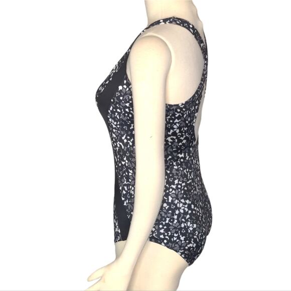 LANDS END Black Gray Slimming Scoop Neck One Piece Swimsuit 6 - Picture 5 of 9